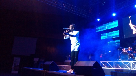 Before the final Announcement, Levixone performed Topowa Game and Shuga. 
